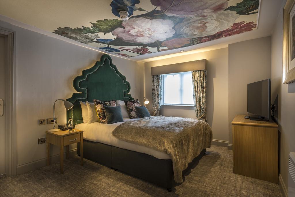 Inn The Three Swans Hotel, Hungerford, Berkshire - Part Of The Coaching Group 4*